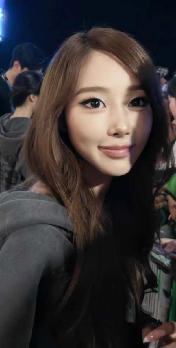 stupidcheeezcat's tweet photo. my angel😭😭😭 https://t.co/q7ukLYjqMf