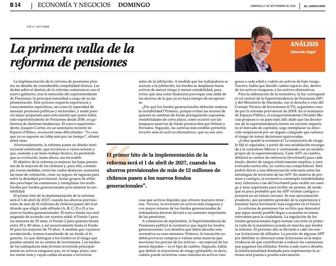 EsPublicoCL's tweet photo. 📰 "La reforma de pensiones fue un hito que demostró que sigue siendo posible llegar a acuerdos en temas relevantes para la ciudadanía. La regulación de los fondos generacionales logró sortear con éxito la primera valla de la maratónica puesta en marcha que tendrá la reforma", señala nuestro director Eduardo Engel en su columna en @__elmercurio👇🏽