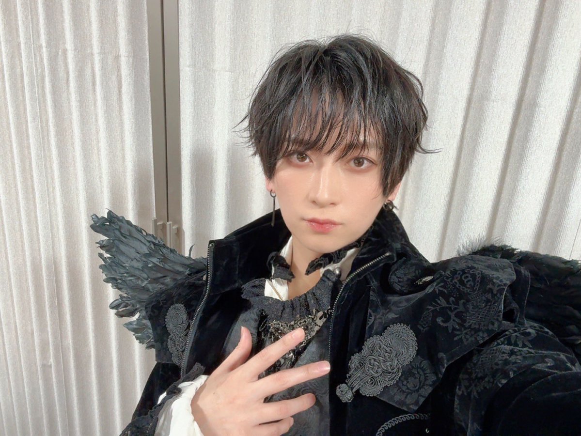 ara_mackey's tweet photo. Pastureまつり〜七つの大罪〜悪の祭典

ご来場ありがとうございました✨

やっぱりみんなといるとめちゃくちゃ楽しいし癒されるし、それをファンの皆さんと共に楽しめる空間が最高に大好きです。
いつもありがとう☺️

学も、これからよろしくね。

写真は悪魔の皆と
ルシファー👿 https://t.co/wEJspazYjo