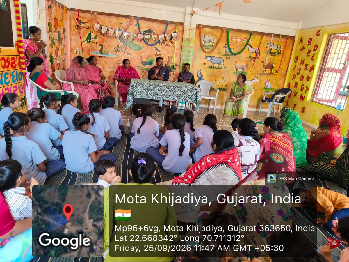 WcoMorbi's tweet photo. તા.25-09-2026 ના રોજ મોટા ખીજડીયા આંગણવાડી કેન્દ્ર ખાતે બાલિકાપંચાયતની સભ્ય દીકરીઓ સાથે બાલિકા પંચાયતને વધુ સક્રિય બનાવવા, બાલિકાઓમાં નેતૃત્વ ક્ષમતાનો વિકાસ કરવા, જાગૃતિ કેળવવા તેમજ શિક્ષણ, પોષણ, આરોગ્ય અને સશક્તિકરણ સંબંધિત મુદ્દાઓ પર માર્ગદર્શન આપવામાં આવ્યું. https://t.co/h5NsRzTaAP