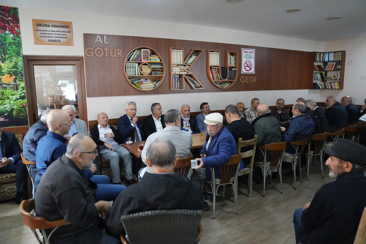cetinkaya_salim's tweet photo. Belediye Başkanımız @ismetyildiirmtr ile birlikte  Hz. Hamza Camii cemaatimizle bir araya gelerek, hasbihal ettik.

Birlik ve beraberliğimiz daim olsun.

@abdullahozdemir https://t.co/KOmsKZCQaN