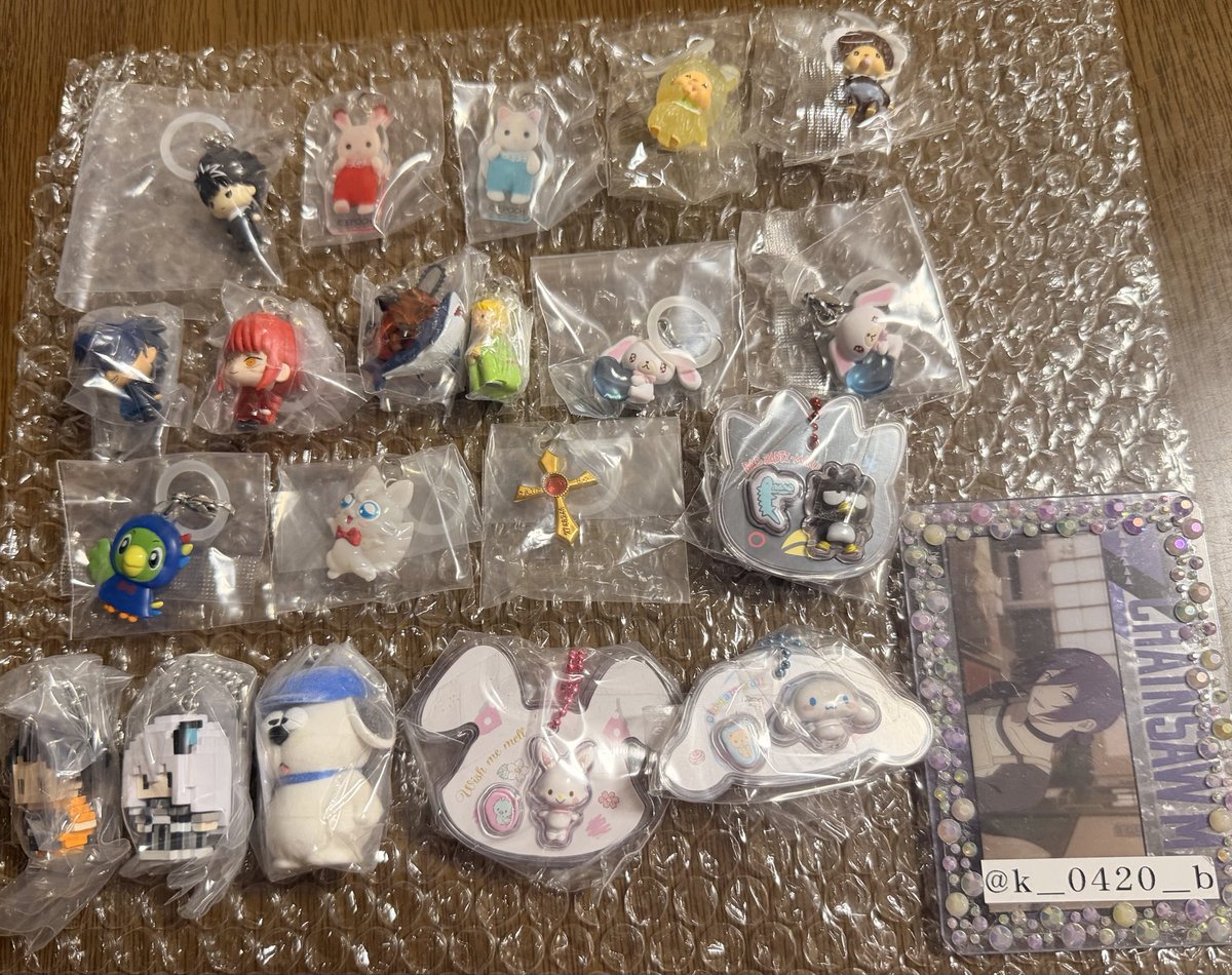 k_0420_b's tweet photo. 【交換】チェンソーマン 幽遊白書 シルバニア 星の王子さま サンリオ りぼん しまじろう スヌーピー リゼロ モンチッチ パワーパフガールズ めじるしアクセサリー

【譲】画像①②
【求】異種めじるし(未所持のもの、キティ、シナモン、マイメロ、アニメ系求)

郵送交換のみ https://t.co/ZSeLrG5x4n