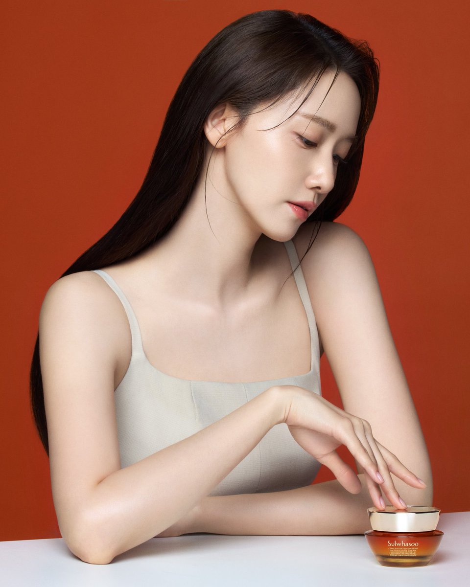 fernyoona's tweet photo. ฉันรักพี่ยุนอา ฉันรักโซลวาซู ทพจรมาก 🧎🏻‍♀️ https://t.co/Y3PECpLz0U