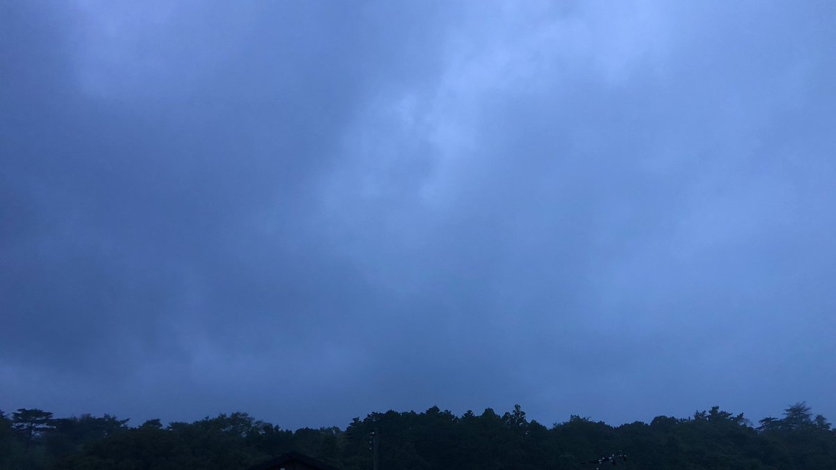 hata_mori's tweet photo. 今日の夕空
#イマソラ #ユウソラ https://t.co/6GPKSpsdFz