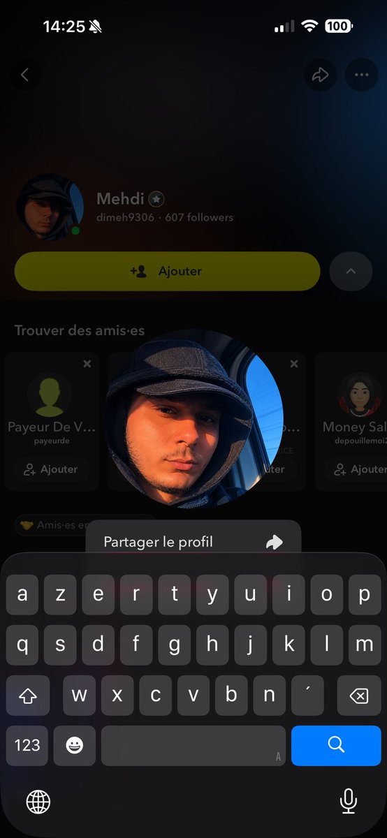 nailsjoanna's tweet photo. FREE TASK pour avoir accès à mon snap. : 
Ajoutez moi ce gros fils de pute et ditent lui bien que toute les 1heure je sortirais un dossier , 
REND MA TUNE sombre merde 
MEHDHI ALEXANDRE HAMA https://t.co/rvMukoFyIP