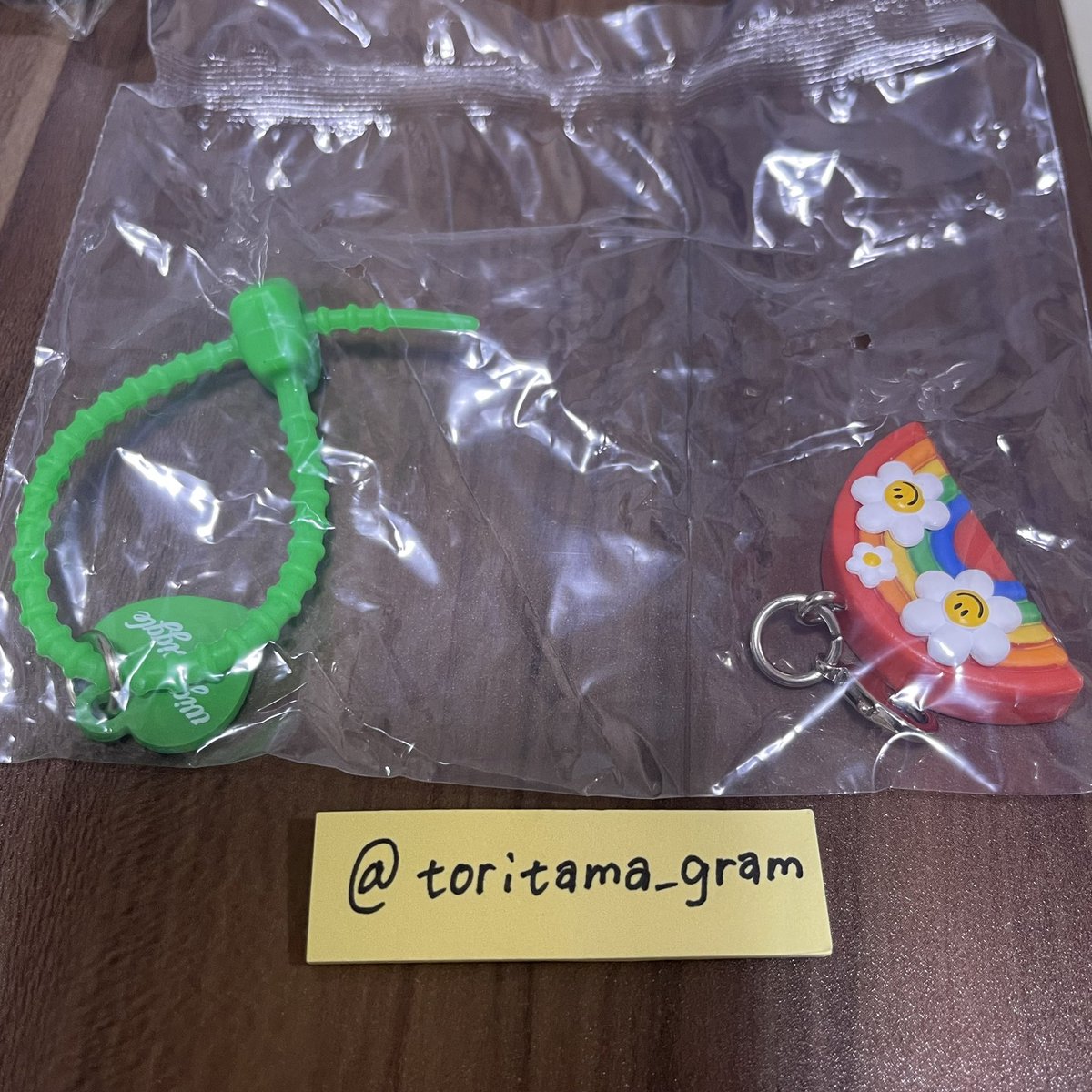 toritama_gram's tweet photo. @toko0702 初めまして。検索より失礼いたします。
当方5を所持しております。主様の2と交換いただくことは可能でしょうか？
ご検討いただけますと幸いです。
どうぞよろしくお願いいたします。 https://t.co/Sf08vfw4Fs