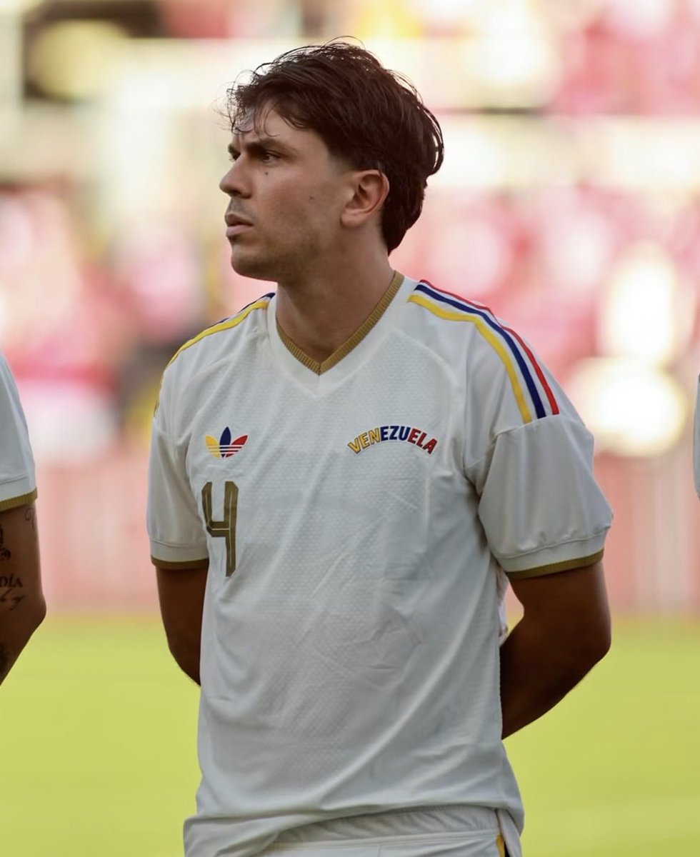 eliaslopezvzla's tweet photo. Jon Aramburu en sus redes sociales después del partido: 

“Un amistoso preparado para que gane el anfitrión, al costo que sea. Vergüenza. Seguimos”. 🇻🇪🇯🇵 https://t.co/wRjchTvSFM