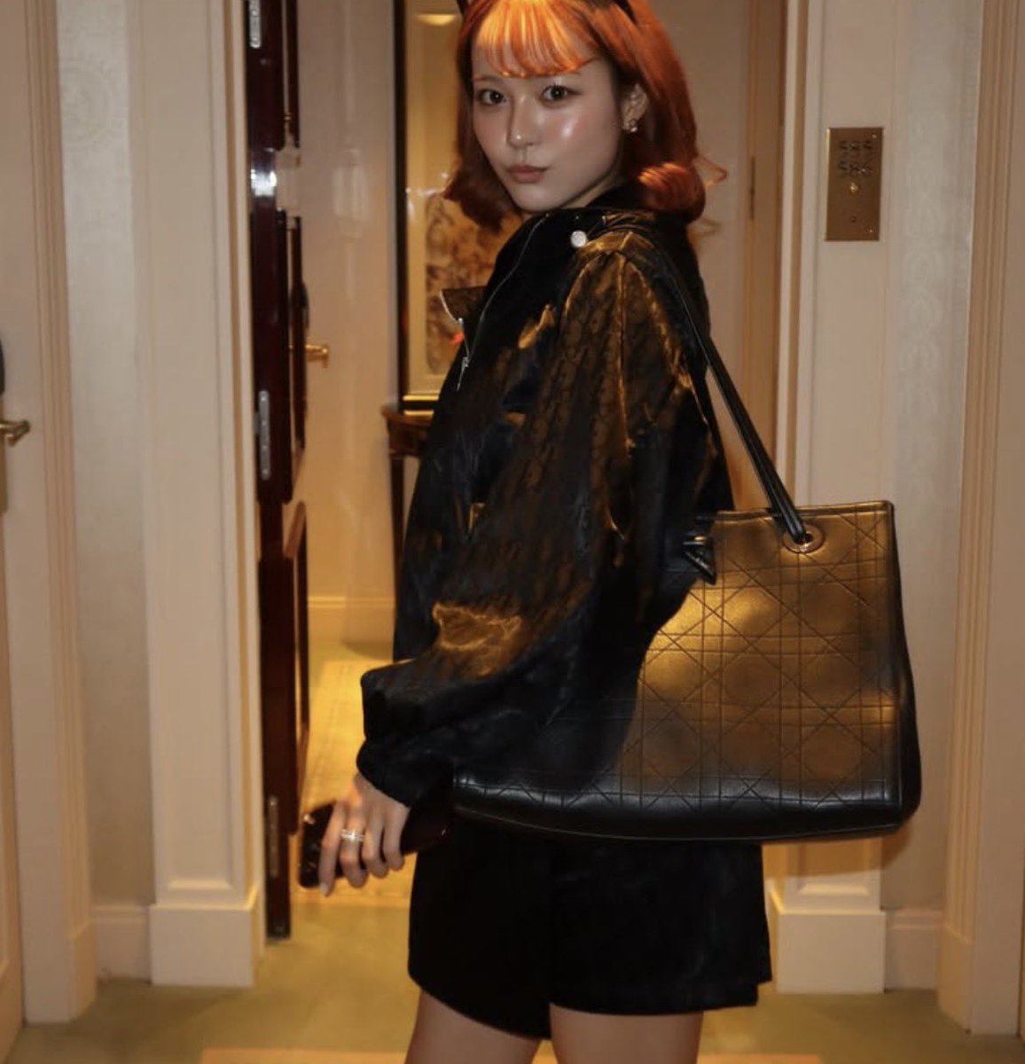 cosmicxgals's tweet photo. JURIA FOR DIOR OMG HER FASHION WEEK DEBUTTTT https://t.co/6KMAJOdmpQ