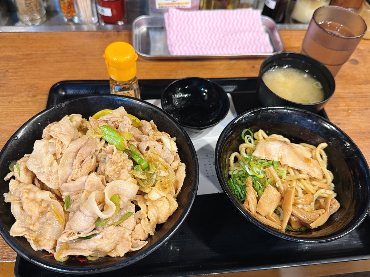 4597F's tweet photo. やっぱこれだね〜！ / I'm at 伝説のすた丼屋 in 川崎市, 神奈川県 https://t.co/p8sspXFHmw https://t.co/ES0Vg5BOGS