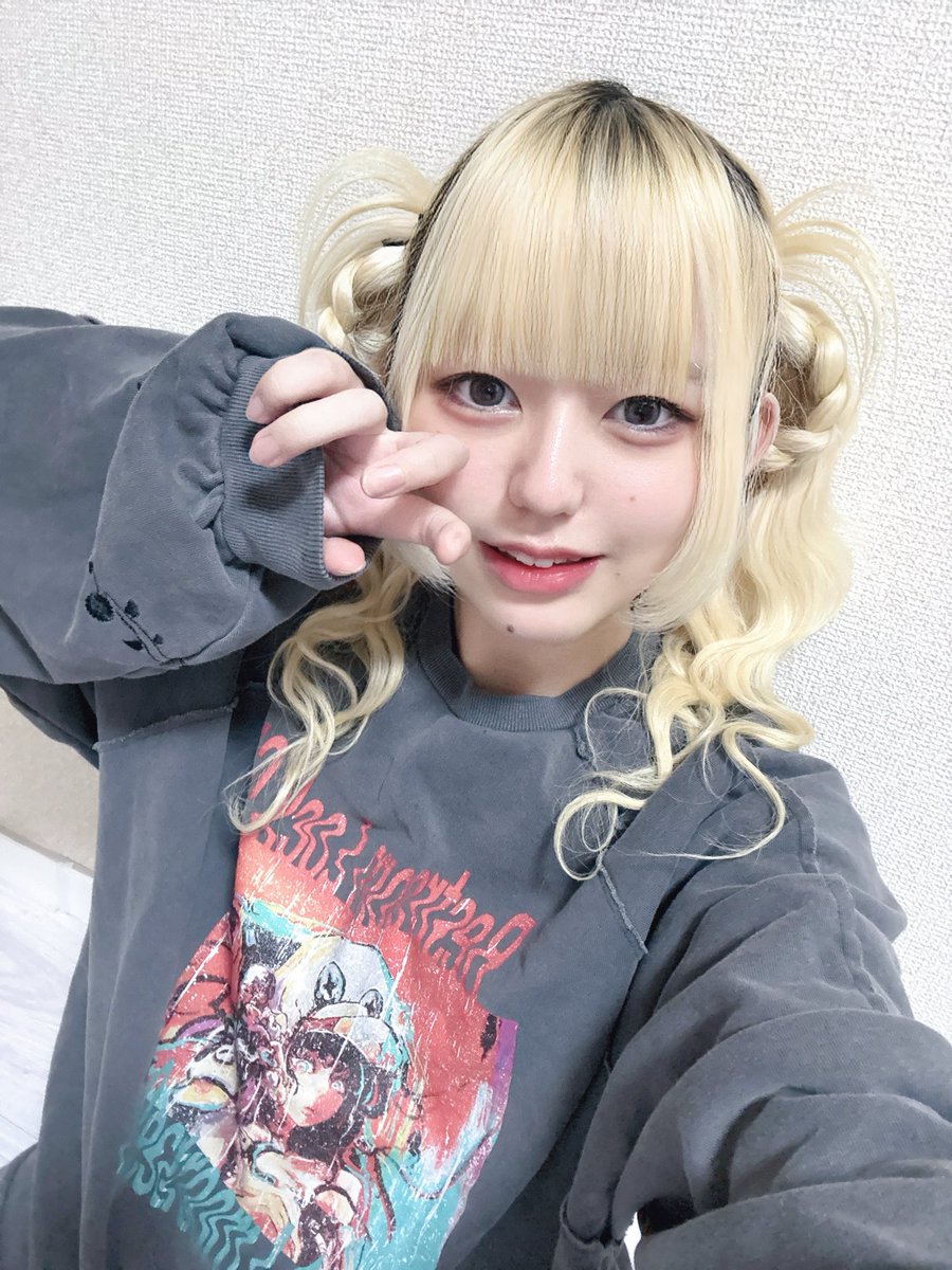 atmaid_fry's tweet photo. ◁おきゅパピ𐔌՞･·･՞𐦯♡
(お給仕パピヨン)

　　　　　　　　おふパピ꒰ ՞•`·̫ ‐՞꒱⟡.·▷
　　　　　　　　　　　　(オフパピヨン) https://t.co/MOQmFobFko