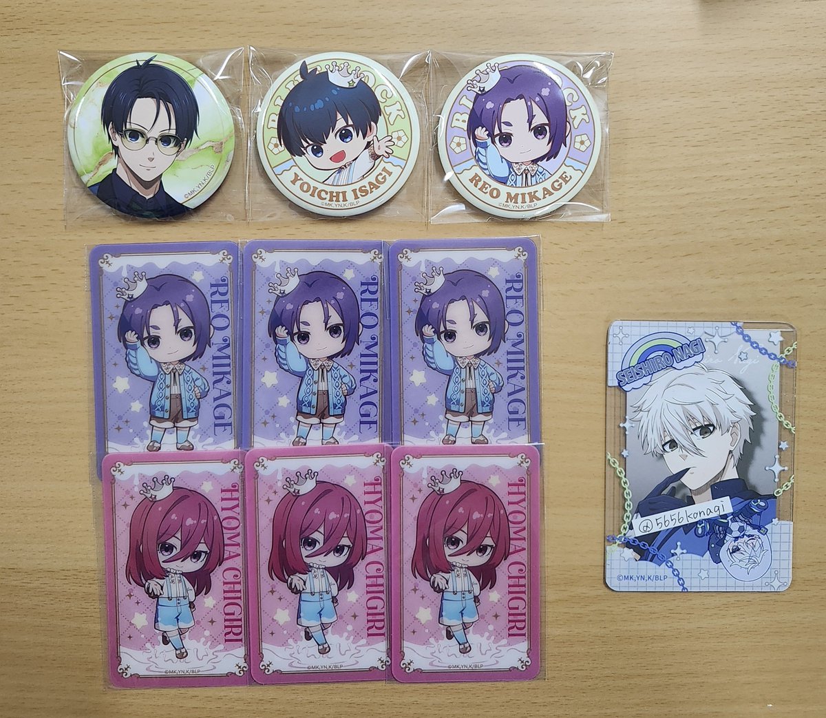 5656konagi's tweet photo. 【交換】ブルーロック　ローソン　缶バッジ　トッポ　クリアカード

【譲】潔　御影　千切

【求】凪　同異種、定価（クリカ500円)+送料

異種凪は固定に探し物を載せています。探し物以外も検討しますがお断りする場合もございます。

よろしくお願いいたします。 https://t.co/De3O5CAJzQ