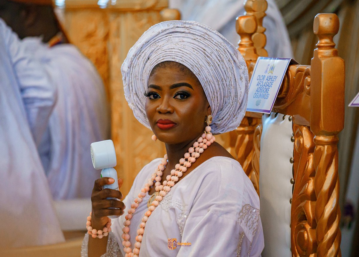 itansanartfest's tweet photo. The Oòni palace in Ilé ifẹ̀ was breathing celebration yesterday at the Olojo Festival reception party.

#olojofestival2026 #ExperienceOlojoFestival #ExperienceOlojo https://t.co/GTmX2m2Ylt