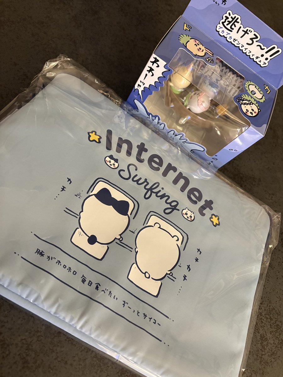 Kururinpi's tweet photo. やっと届いた〜🥹
（そういやらんどにポーチとか売ってたな） https://t.co/hPB7vdipFV