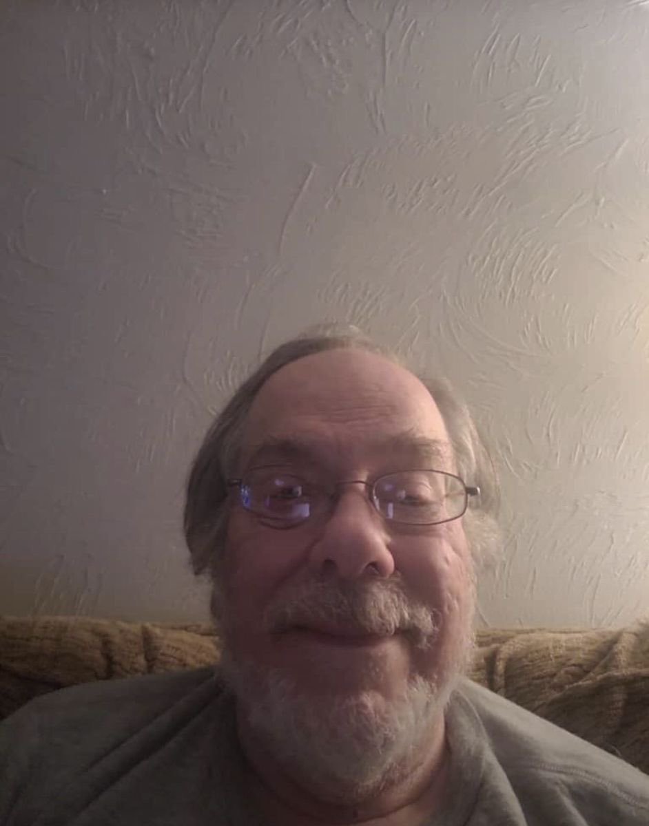 anthon77_'s tweet photo. Face time 
How much
I got $100 https://t.co/yaGg1BWK9j