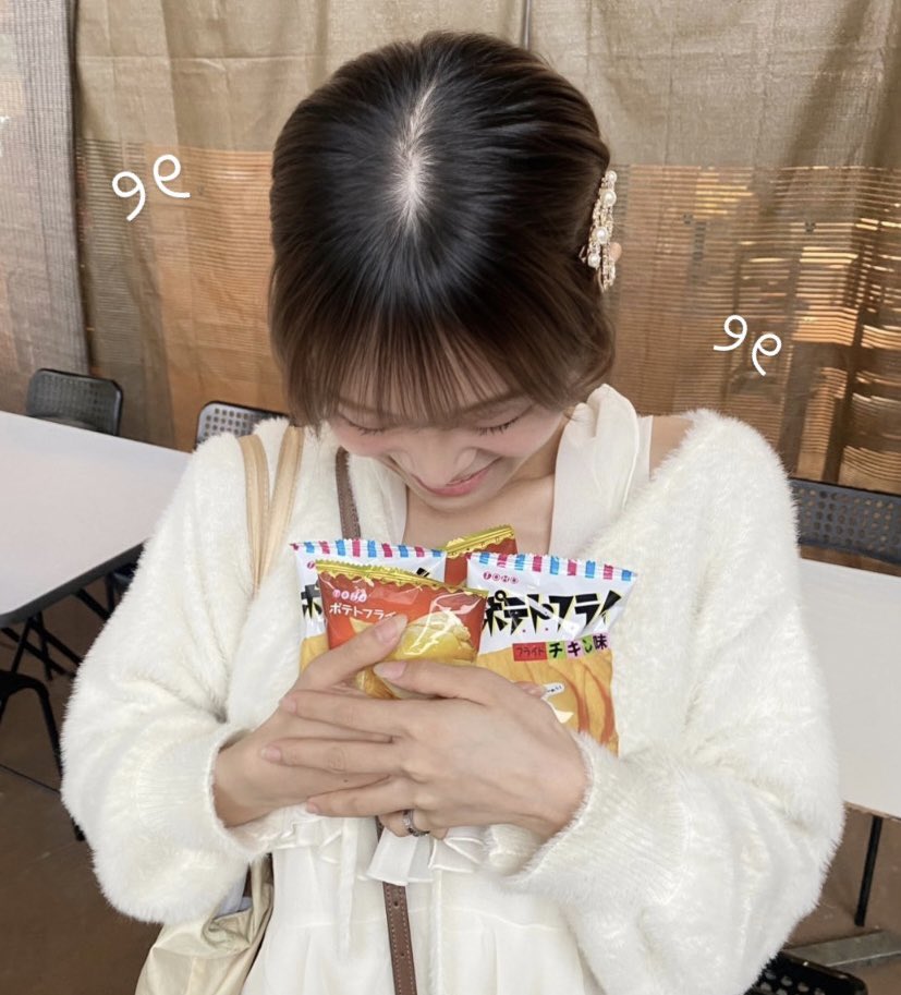 DAISKIPP_R's tweet photo. ビンゴ1位⊂( ᷈ᴖ ̫ᴖ ᷉)⊃🏆⭐️❕スーパーラッキーガール🎵大好きなお菓子を大好きなりほちゃんから貰える幸せなイベント＞ ̫＜大切にギュってしてくれるりほちゃんも愛しい〜߹ - ߹ https://t.co/FVkELxBKg5