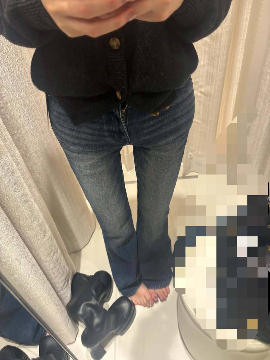ダーリッチのデニムxs太ももは緩いのに骨盤がデカすぎてチャック閉まらない（太もも脂肪吸引骨盤脂肪移植） https://t.co/g0l7C6IwNP