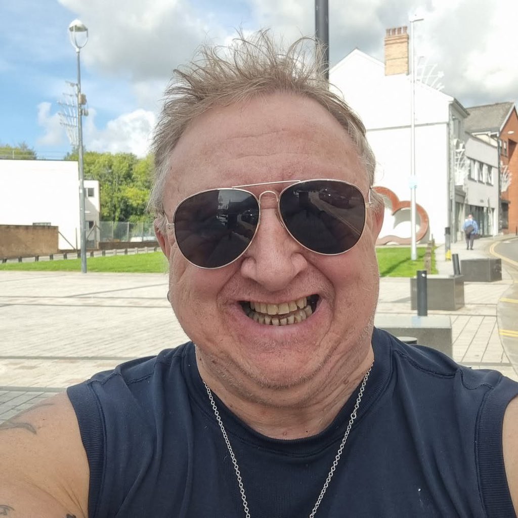 Wolkerayrb's tweet photo. what a lovely day nearly October l could do with this all year round you can keep your gloomy rainy days. https://t.co/Lz2YWnvTJ8