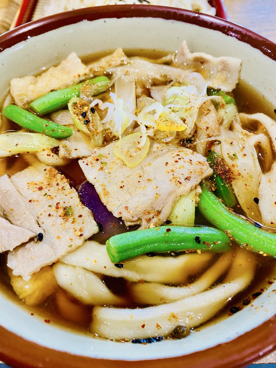 GID_Reiko's tweet photo. 埼玉県はうどん県なのね
蕎麦派の私も唸る旨さ
うどんを作るよ！
うどん粉と水を混ぜるよ！
しっかり練るよ！

  ∧,,∧
(;`・ω・)⊃ミ;・
 /　 つ　∴:;:..
しー-Ｊ＿＿＿＿＿

　　 ∧,,∧
　   (;`・ω・)つ
　　(っ      /´   ｼｺｼｺにしてやんよ
　　/    '⌒)
   ,,（ /￣Ｕ    ､､ ﾌﾐﾌﾐ https://t.co/jfmXQtbiLv