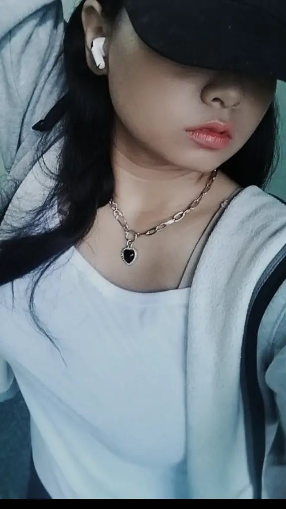 sxchentz's tweet photo. Random banget warnanya ga sama https://t.co/8nJaWtw7h7
