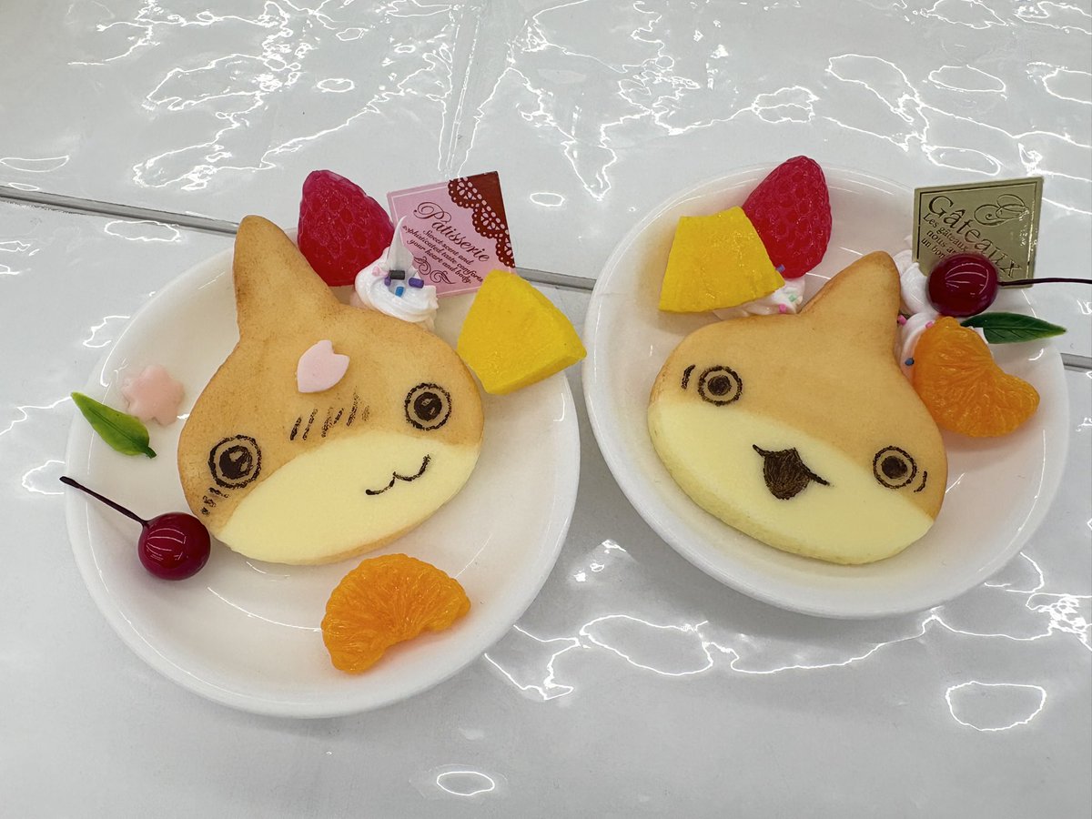 ittoobakugoo's tweet photo. さくらタウンで子ザメちゃんの
パンケーキ作りしてきました🍓
めちゃくちゃ楽しかった〜！！

子ザメちゃん好きな人しかいない空間で
作れるの幸せすぎた…

#おでかけ子ザメ https://t.co/fBi6KCSYrL