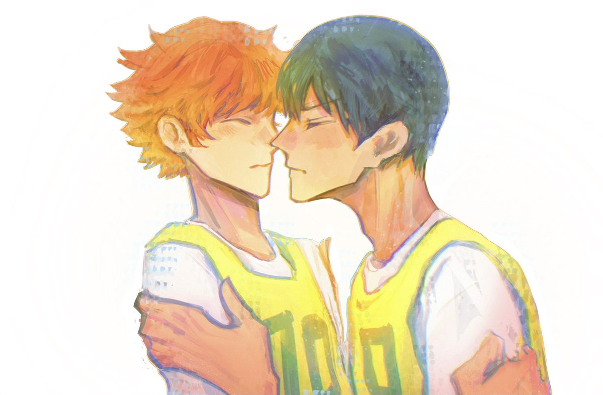 plnnnnnnk's tweet photo. #影日　#kagehina 
the first time 🆚after many times https://t.co/Mx5KeedOIQ