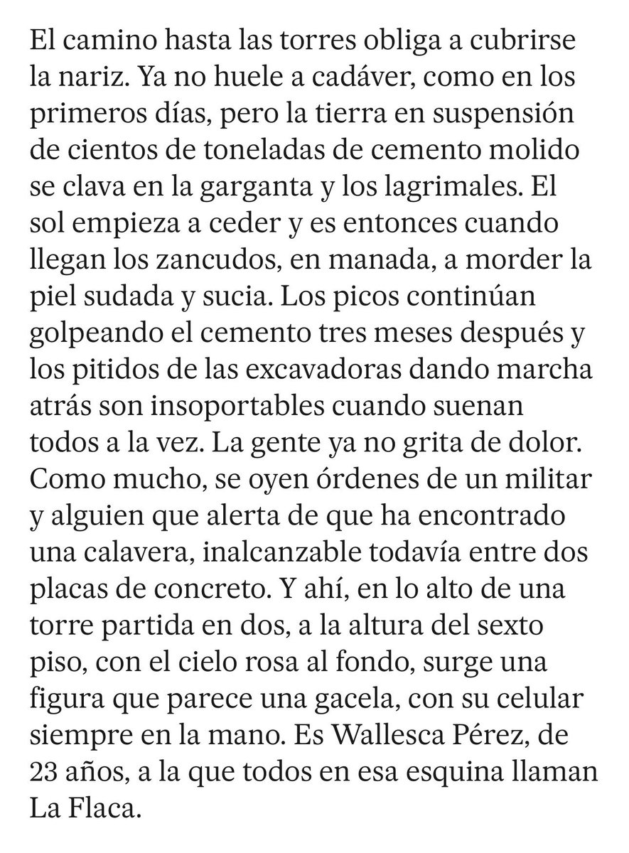 MariaMartinD's tweet photo. La Flaca sigue buscando a su padre bajo los escombros. 💔Estos días terminaron de despejar la última torre y ni el papá, ni los niños estaban ahí. 
🖋️ @fsingerf 
📸 @chelocamachx 
https://t.co/JmBjoLV0nk https://t.co/PfU2p8wx7b