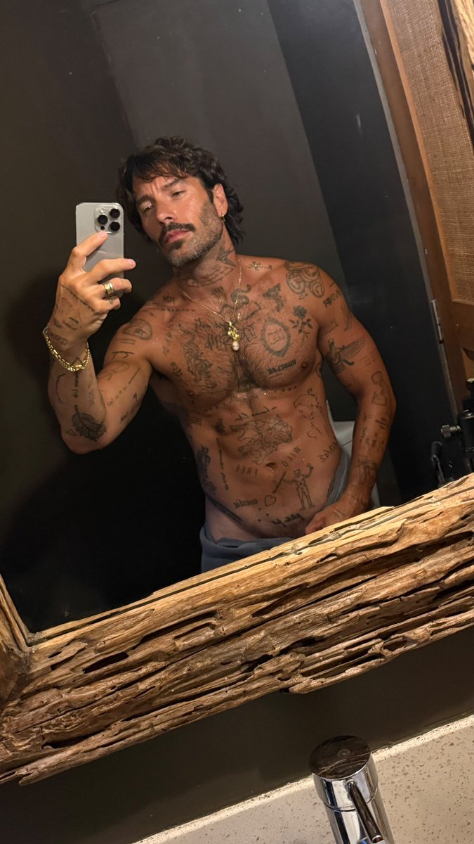 rodriguessteph_'s tweet photo. Hello les gars , après une longue pause et un déménagement à Bali , je suis de retour plus chaud que jamais 🔥! Ne rates rien de mes nouveaux contenus , et n’hésitez pas à me contacter pour vos requêtes 🫣😊 ! https://t.co/X3Lo0cgvuS https://t.co/TZxo9BhJwe