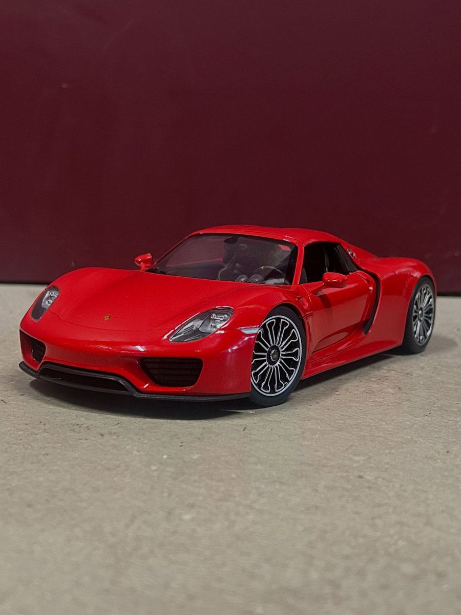 AutosMinisTacot's tweet photo. 🚨Back in stock🚨 

Quelques pépites sont de retour à l’échelle 1/18e dans la rubrique « Seconde main » !
#diecast #tacotdiecast #ferrari https://t.co/DhsDazntZd