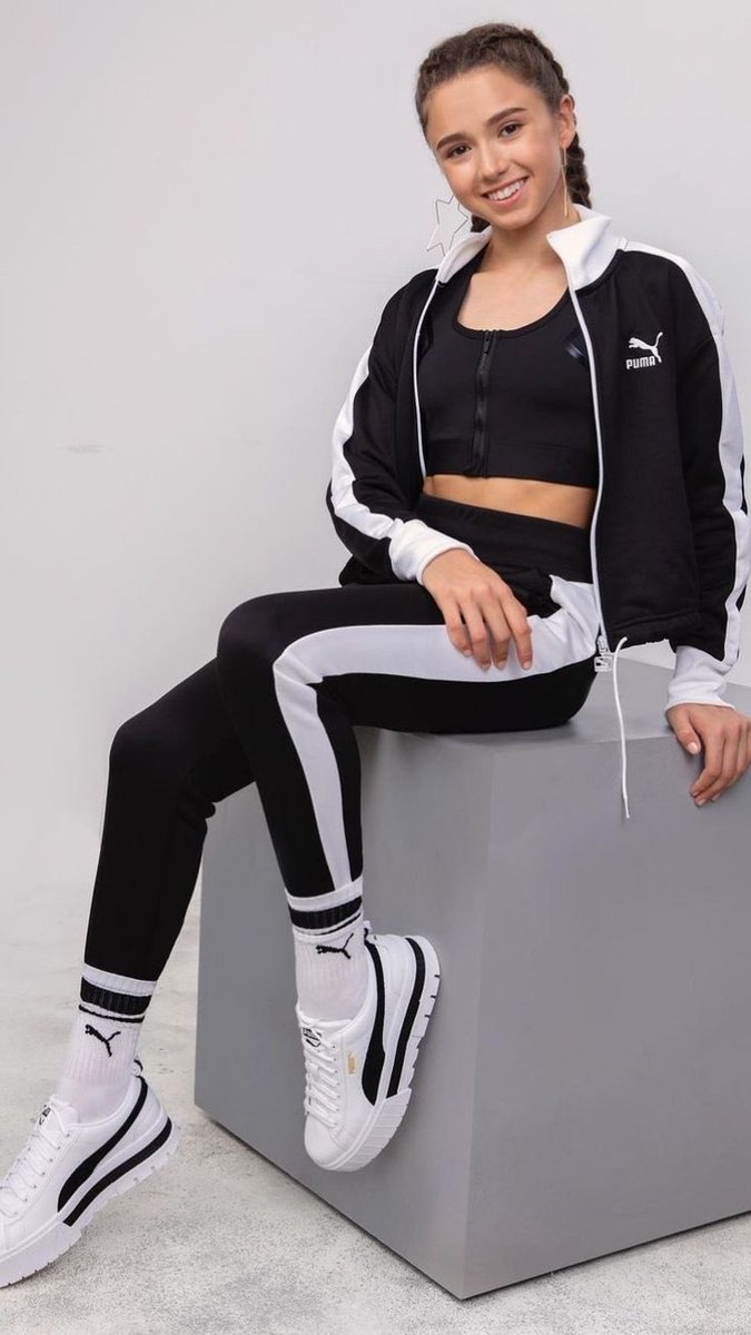 queenpenko's tweet photo. Kamila Valieva for Puma (2021) https://t.co/CpsmFXyTjg
