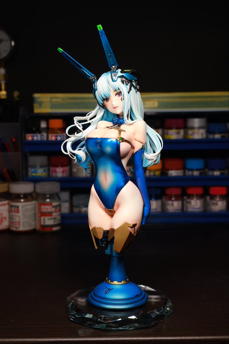 xIgoE7EpMx16852's tweet photo. 初めてのガレージキット
やっと完成🥺✨
原型French doll様  「 BUNNY」

ホビージャパン「フィギュア原型師列伝」見て、この子の原型に衝撃を受けてガレキを触りました。レジンの洗い方も謎なスタートでしたが彩色見本の可愛さとは程遠いけど自分なりに納得。
謎の達成感。ガレキめちゃ楽しいですね https://t.co/qIaSWbnngx