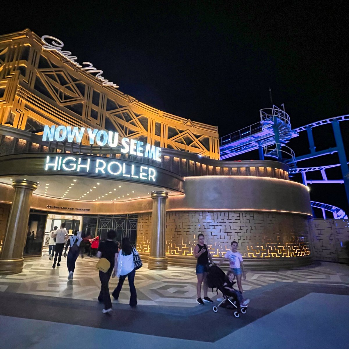 Modela56's tweet photo. Motiongate, Dubaï, United Arab Emirates #motiongate #dubai #uae #instadaily #ParcdAttraction #ParcDeLoisirs #MontagnesRusses #RollerCoaster #CoasterAddict #ThrillRide #AttractionFun #ThemePark #CoasterLife #RideTheCoaster #Voyage #Aventure https://t.co/c37CRzdlxx