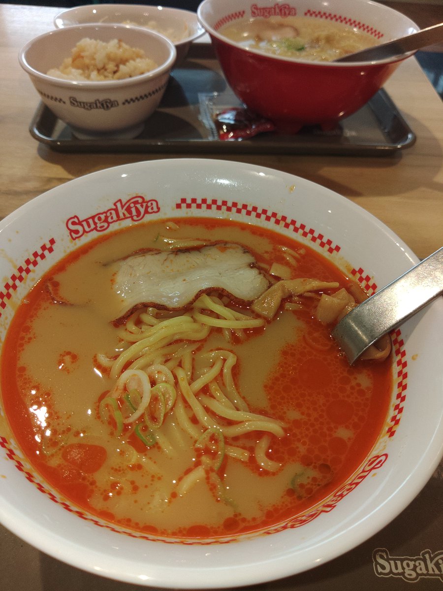 wanwanwanto's tweet photo. スガキヤでスガ辛魚ラーメンを食べてきました！
かなり辛いけど美味しいので、愛知県(近郊、スガキヤがあるところ)でシビれる辛さと安定のとんこつスープのマリアージュを堪能したい人はぜひ行ってみてください🍜 https://t.co/jRnYUnnDTd