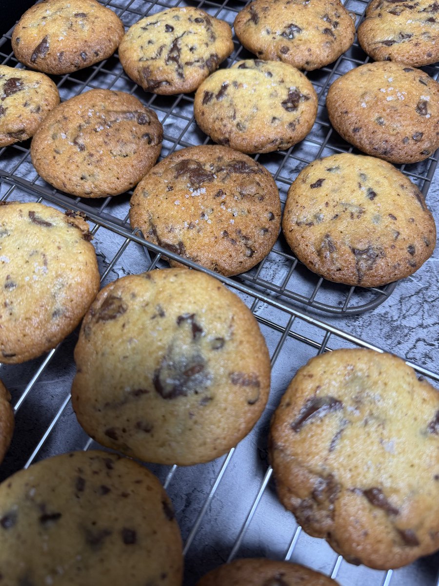renanonichijyo's tweet photo. 体力がおかしいやつだから今朝仕事前にクッキー焼いた🍪 https://t.co/QsiUekuLXi