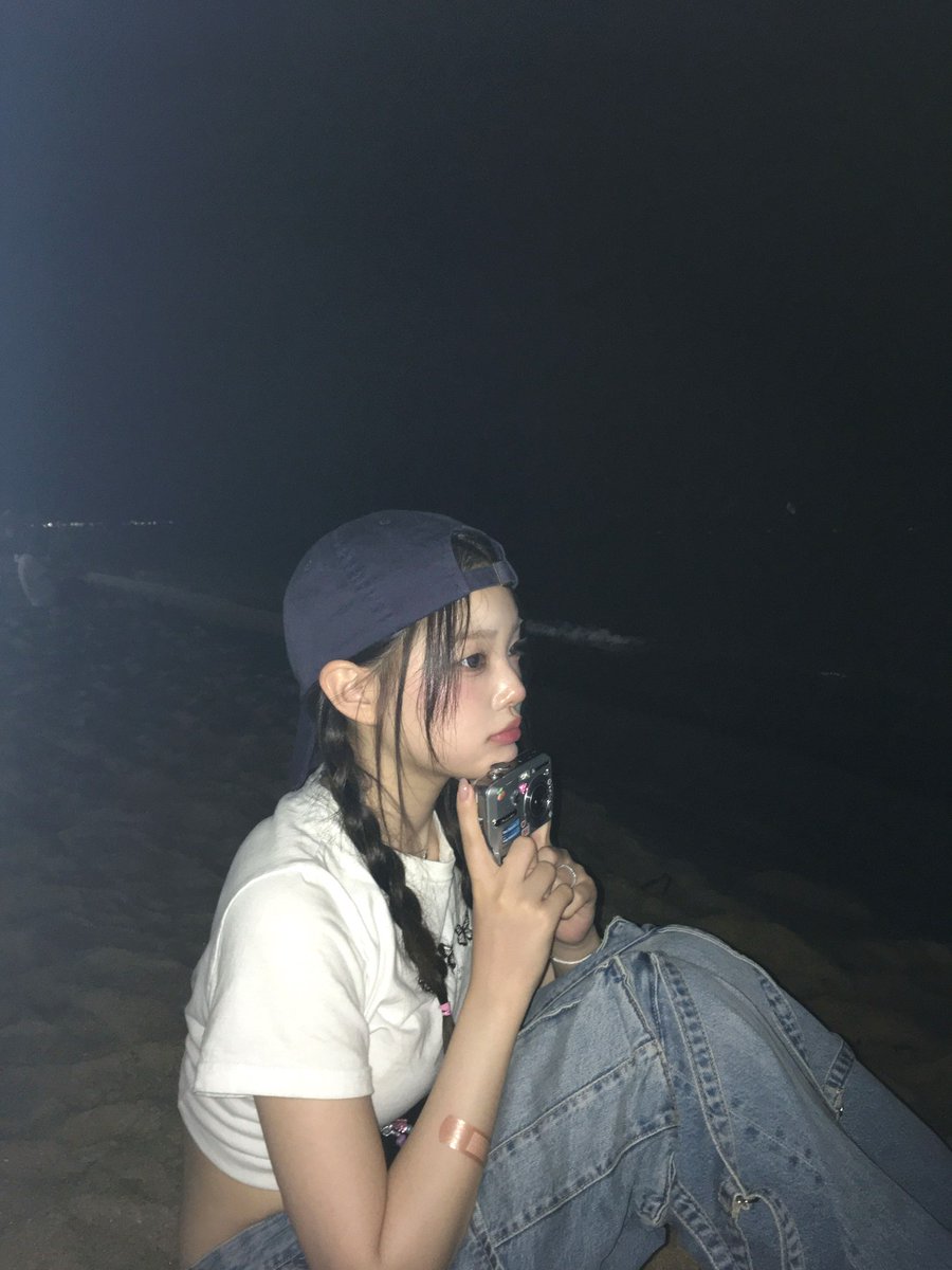 mooncloud83's tweet photo. おはよーございますー
本日は日曜日！休日ってなんでこんなに早く一日が過ぎるのか…
ゲームしたい！配信したい！けど体調良くなるまで我慢します。
熱下がれー喉の痛み治まれー声よ戻ってこーい！
それじゃ、皆さんも明日に向けでダラっとしていきましょー https://t.co/jZ0El4nD9R