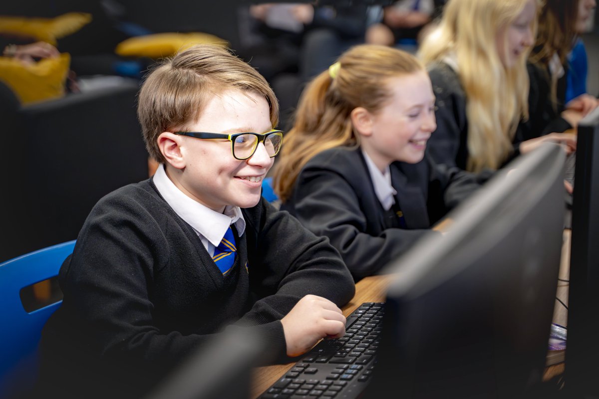 ABCMagazineUK's tweet photo. Major milestone for @MoonHallReigate as school capacity increases to 250 pupils
This will allow the school to create more opportunities for more young people with dyslexia to discover their strengths, build their confidence and realise what they can achieve. https://t.co/sSdmi6dBHn