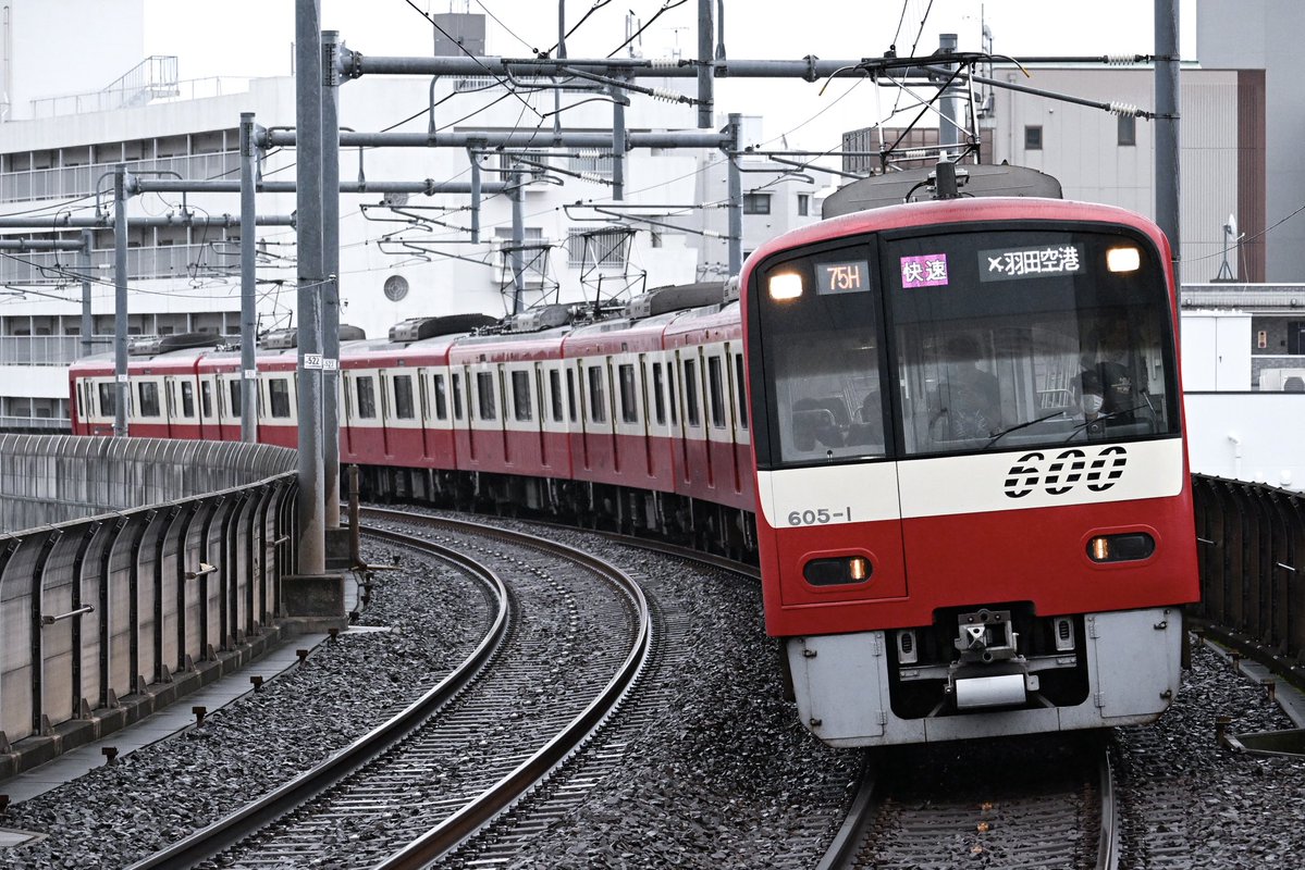 blue99087656's tweet photo. #9月を写真４枚で振り返る
晴れがものすごく少ない月でしたね。
冬光線の時期は晴れて欲しいです😢 https://t.co/scdZSxHqm1