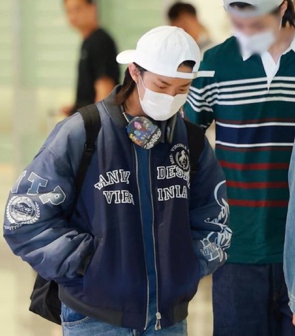 Wibi109699's tweet photo. Welcome back to Korea, Woojin. https://t.co/lVMxzAC0WK