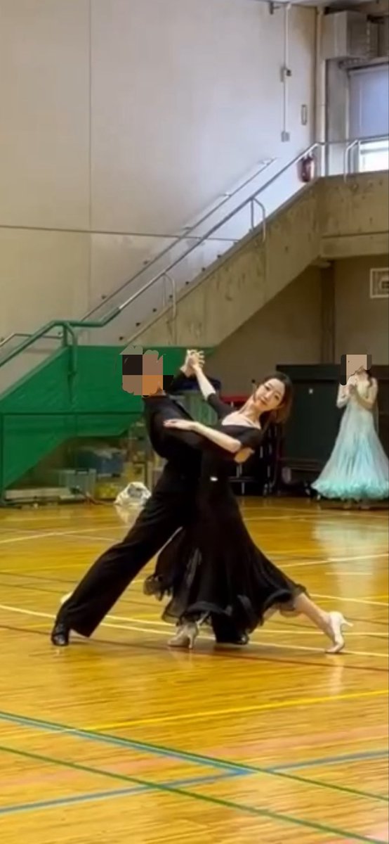 M3NTH0LB4RB13's tweet photo. 【名前】野口日月（のぐちひづき）
【大学】白百合女子大学
【所属】東京科学大学
【身長】167㌢ （+7㌢ﾋｰﾙ）
見てくださる方にも魅力が伝わるような、明るく華やかで、自分たちも心から楽しめるようなダンスを目指しています！
夏全や冬全に限らず、出場できる全ての大会に全力で取り組み(続く→) https://t.co/ClJoA33SJt