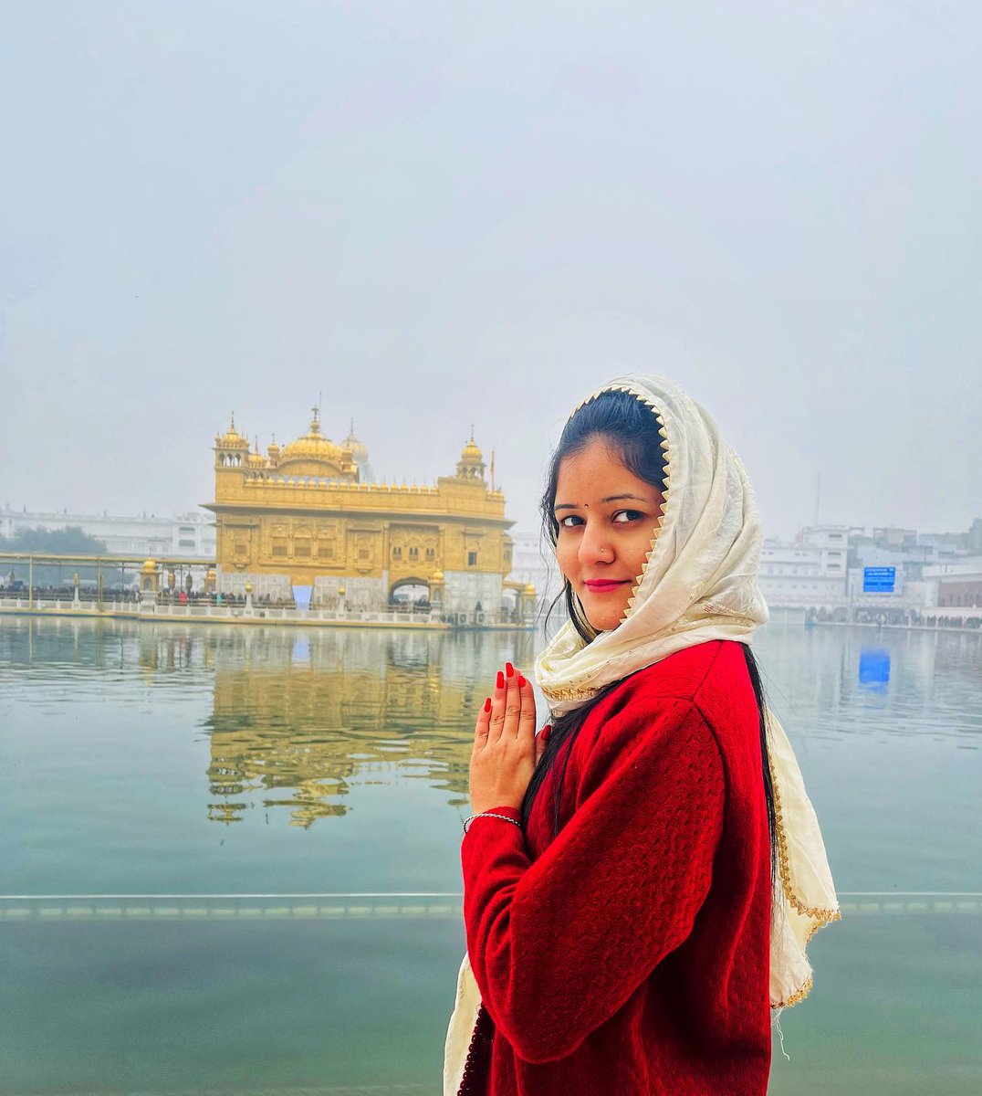 Lyric4ALifetime's tweet photo. 🙏🏻🌸....... #waheguruji #amritsardiaries #amritsar #punjab #vacaymode #travelgram #shru #love #goldentemple #explore #explorepage https://t.co/uzFmimZMfc