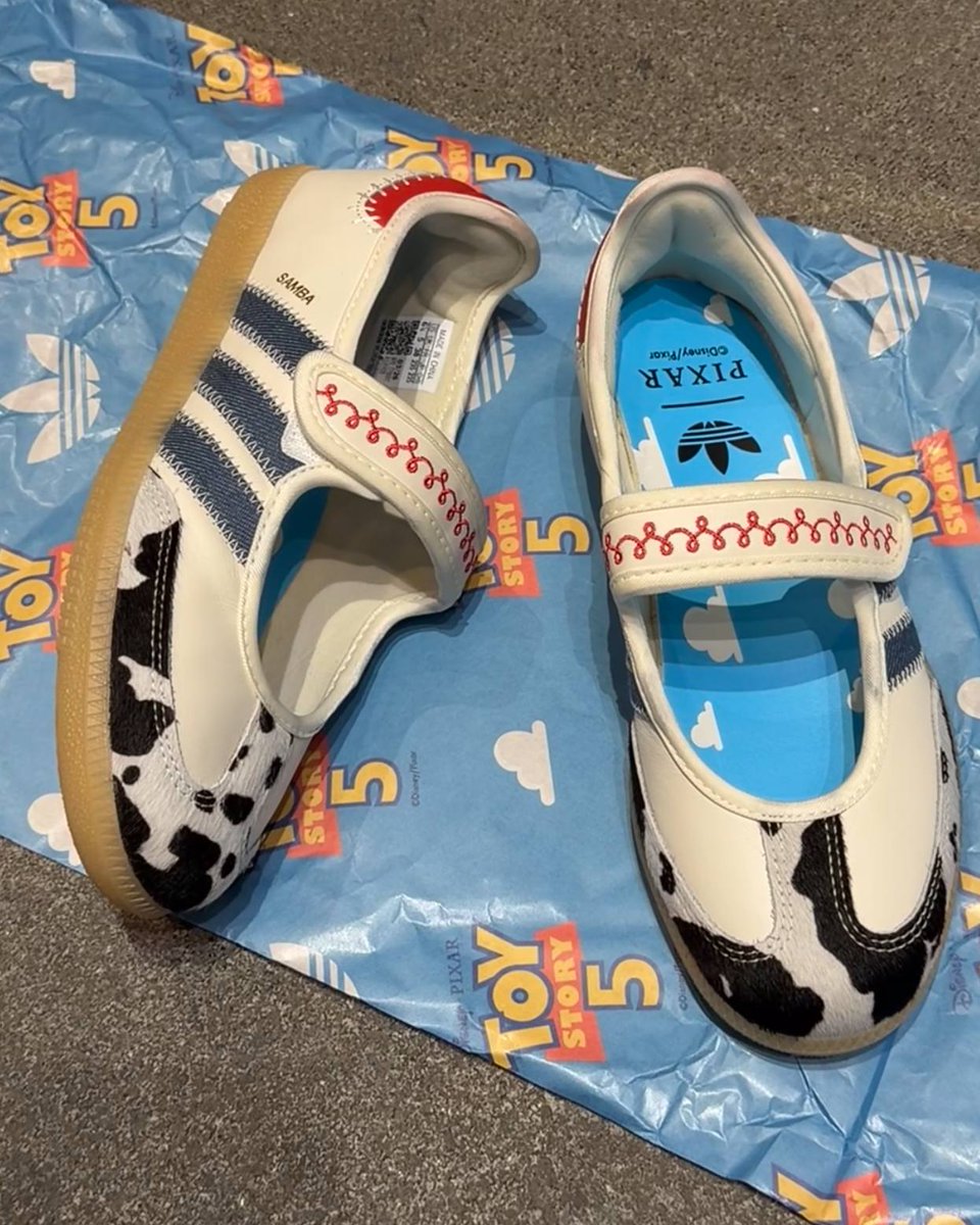 npyhv's tweet photo. GILA.. ADIDAS COLLAB SAMA TOY STORY 😭🙏🏻 CAKEP BANGETT https://t.co/s1SSPURkKT