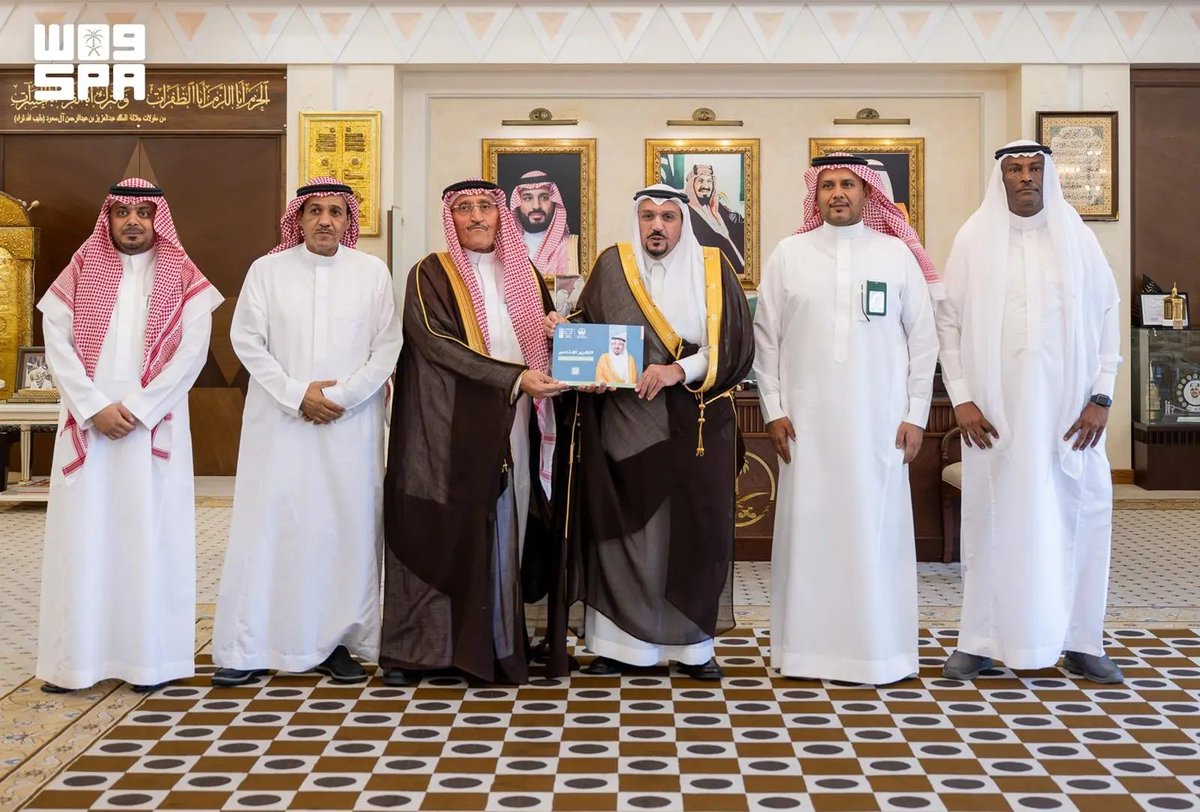SPAregions's tweet photo. أمير منطقة القصيم يتسلّم التقرير الختامي لملتقى "القصيم البيئي الدولي الأول"
https://t.co/ZdDPJKI0Sf
#واس https://t.co/anKmP3D0N7