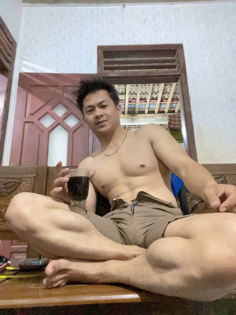 Bajangputragym's tweet photo. Ngopi guys https://t.co/ANrmzYSKeZ