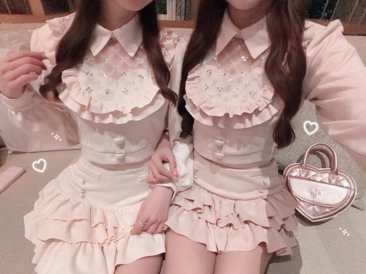 176_pink's tweet photo. 🎀POPUPスケジュール🎀

🗓️名古屋♡10/09-10/12
🗓️東京♡11/07,08
🗓️大阪♡11/19-23 https://t.co/1FXepznt1y
