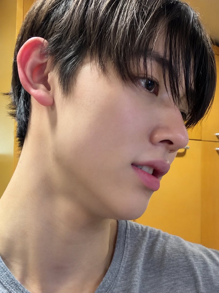 xxeoje's tweet photo. kayanya dia pas pembagian hidung paling depan deh 😭 https://t.co/e24OagVeoS