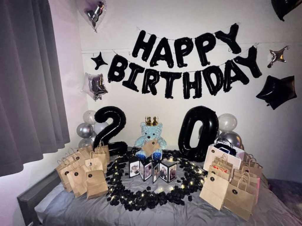 _g0k1's tweet photo. 無事20歳になりました🎉 https://t.co/PuYkOvdfWb