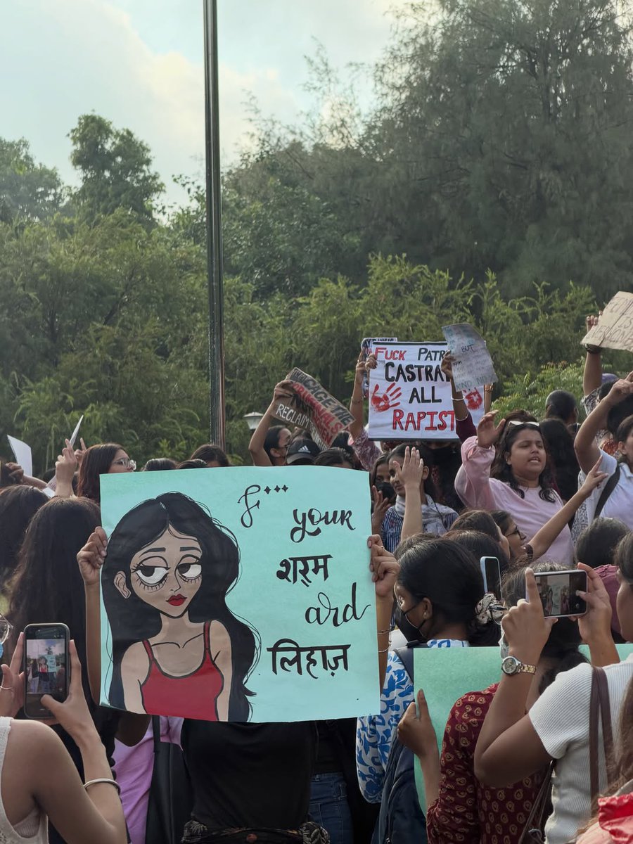 GameonNewbie's tweet photo. Rain or no Rain, I'll Stand with my Girls — CJP member Ratna

Delhi Girls Protest Today https://t.co/CLEzCYGJhz