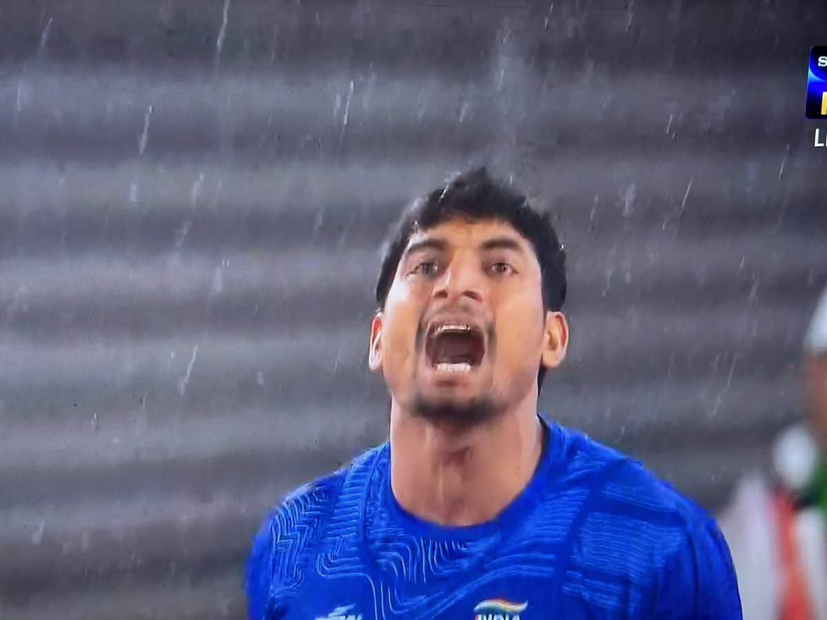 shivasportsind's tweet photo. #Athletics               

#Asiangames #JavelinM

#Yashvir  won #Silver with 85.72 PB &amp; #Rohit won #Bronze with 84.35  ; medal number 44 &amp; 45 for #teamindia 

@VishankRazdan @monster_zero123 @Anmolkakkar27 @TheKhelIndia @kaypeem @Flydon8 @Navinsports  @anushiyaxx @the_anandgoyal https://t.co/7oTGmvcopR
