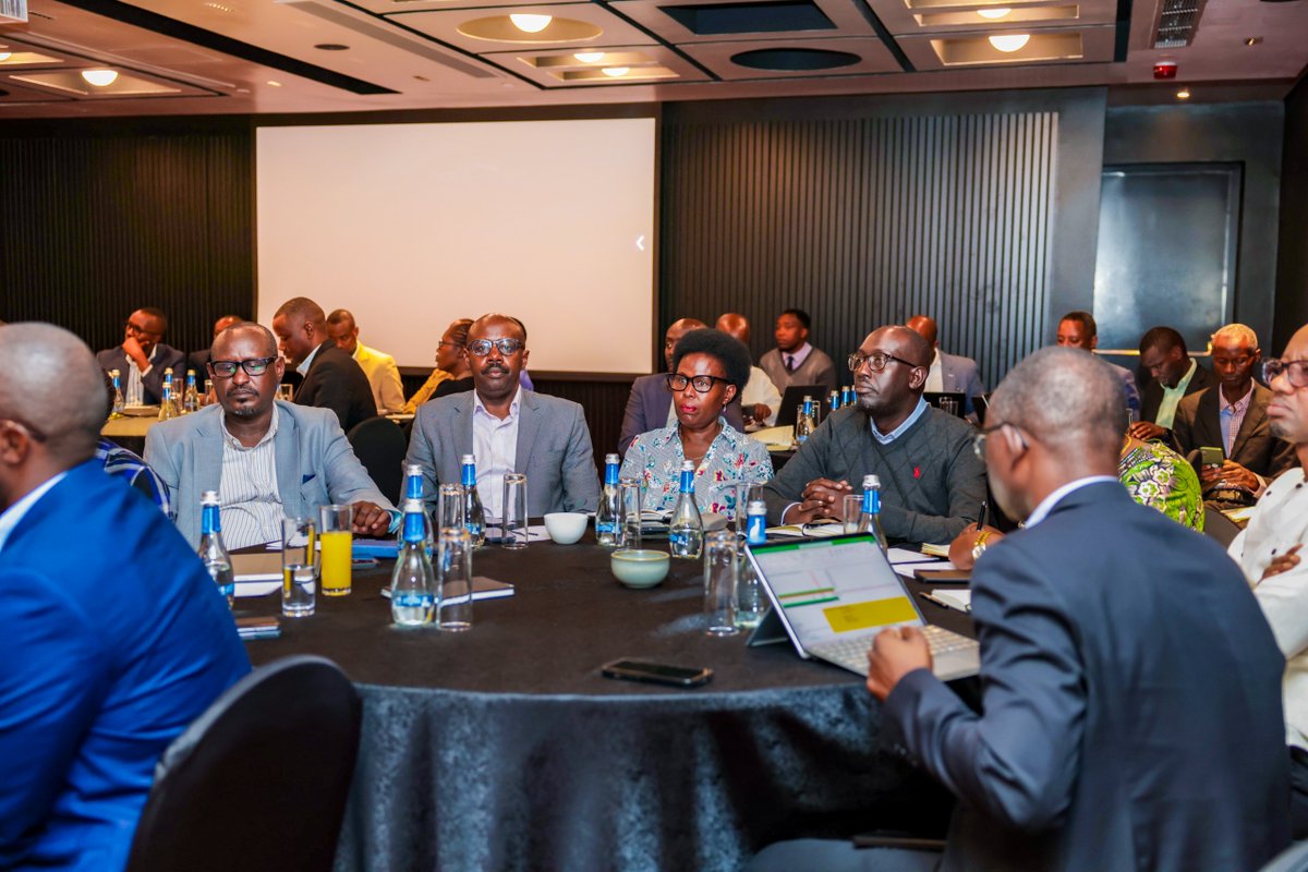 RwandaLocalGov's tweet photo. Today, Hon. Minister @Dominiquehab and Hon. Minister of State @mskayisire chaired a consultative meeting with Local Government leaders to discuss and deliberate preparations and ensure the smooth conduct of the forthcoming Local Government elections.

The Minister emphasized that daily life and the delivery of quality services must continue without interruption, requiring leaders to put in even greater effort.

Starting from 30 October 2026, Districts will temporarily be headed by District Executive Secretaries until new District Executive Committees are elected.