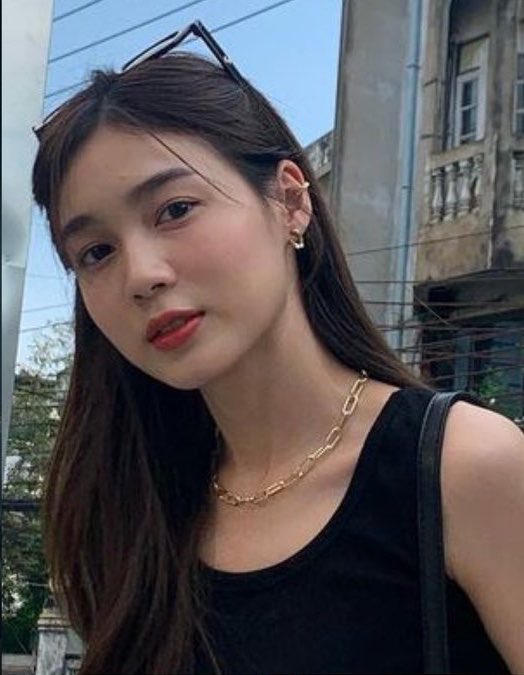 belovedsruk's tweet photo. love finally seen again with her ear piercing https://t.co/akbzzRJlFR