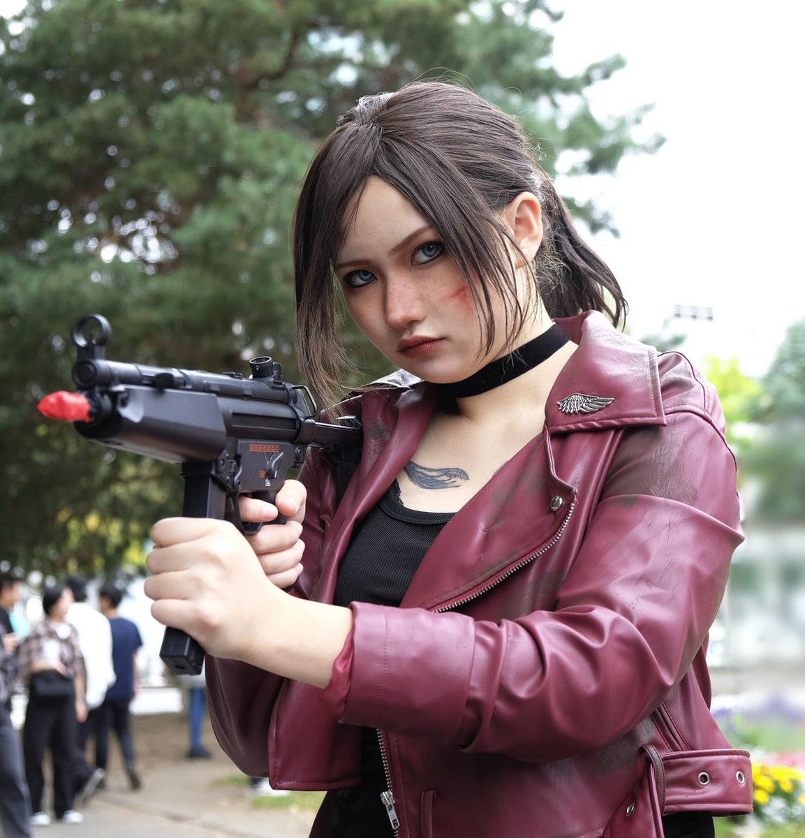 k_nyari522's tweet photo. MP5を持たせてもらいました❣️笑

#サツコス #バイオベロニカ
#REV #REBHFun https://t.co/0OYYaFvlt3